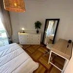 Rent 4 bedroom apartment in Madrid