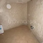 Rent 2 bedroom apartment of 40 m² in Napoli