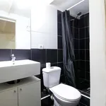 Rent 1 bedroom apartment of 28 m² in Madrid