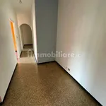 Rent 4 bedroom apartment of 90 m² in Genoa