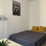 Rent a room of 68 m² in valencia