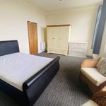 Rent 7 bedroom house in Wales