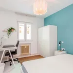 Rent a room of 112 m² in Alcalá de Henares