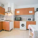 Rent a room of 150 m² in lisbon