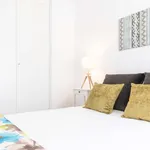 Rent 1 bedroom apartment of 76 m² in madrid