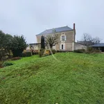 Maison de 246 m² avec 9 chambre(s) en location à BRISSAC QUINCE