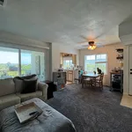 Rent 2 bedroom apartment of 82 m² in San Diego