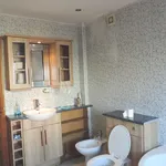 Rent 4 bedroom house in Wales