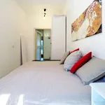 Rent a room of 150 m² in milan