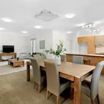 Rent 2 bedroom apartment in Hawthorn