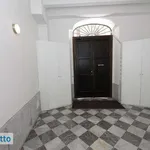 Affitto 4 camera appartamento di 130 m² in Palermo