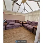 Rent 4 bedroom house in East Midlands