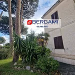 Rent 5 bedroom house of 135 m² in Anzio