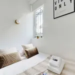 Rent 1 bedroom apartment of 10 m² in Paris