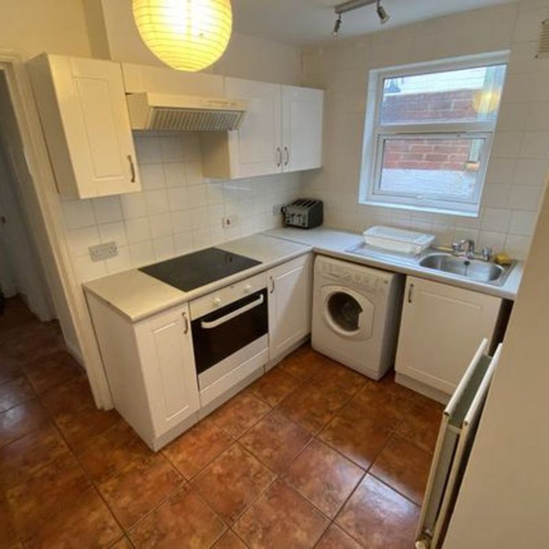 Room to rent in Room 4, Gordon Street NN2