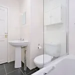 Rent 2 bedroom flat in Scotland