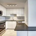 Appartement de 893 m² avec 2 chambre(s) en location à Old Toronto