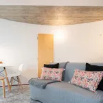 Rent 1 bedroom house in Porto