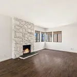 Rent 2 bedroom apartment of 92 m² in manhattan beach