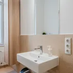 Miete 3 Schlafzimmer wohnung von 120 m² in Berlin