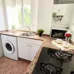 Rent a room of 90 m² in valencia