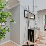 Rent 16 bedroom apartment in Milan