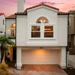 Rent 4 bedroom house of 220 m² in hermosa beach