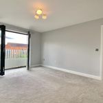 Rent 2 bedroom flat in East Midlands