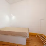 Rent 4 bedroom apartment in Coimbra