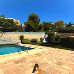 Appartement de 76 m² avec 2 chambre(s) en location à Marseille