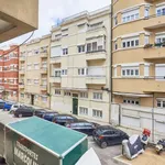 Rent a room in lisbon