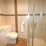 Rent 3 bedroom flat in Glasgow  West