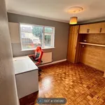 Rent 2 bedroom flat in Cardiff