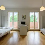 Rent 1 bedroom apartment of 30 m² in Florence