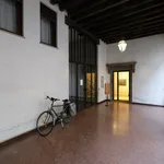 Rent 2 bedroom apartment of 100 m² in Vicenza