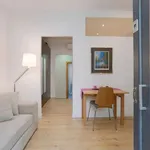 Rent 1 bedroom apartment of 45 m² in barcelona