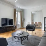 Appartement de 1097 m² avec 3 chambre(s) en location à Paris