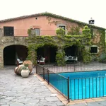 Rent 4 bedroom house of 300 m² in Girona']