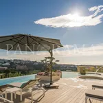 Rent 8 bedroom house of 1500 m² in Benahavis