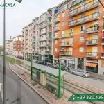 Rent 1 bedroom apartment of 50 m² in Milan