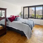 Rent 1 bedroom apartment of 90 m² in Queens