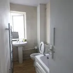 Rent 2 bedroom flat in Sheffield