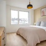 Rent 1 bedroom apartment of 560 m² in Zurich