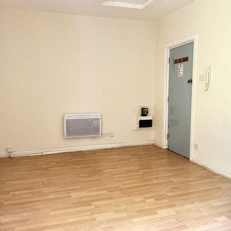 Studio to rent in City Road, Haverfordwest SA61