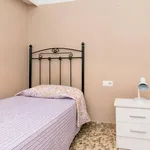 Rent 5 bedroom apartment in Granada