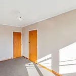 Rent 3 bedroom house in Papakura