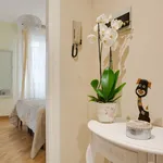 Rent 1 bedroom apartment of 50 m² in Florence