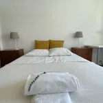 Rent a room of 100 m² in lisbon