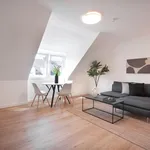 Rent 2 bedroom apartment of 969 m² in Dusseldorf