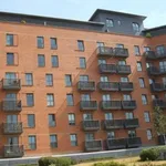 Rent 2 bedroom flat in Leeds